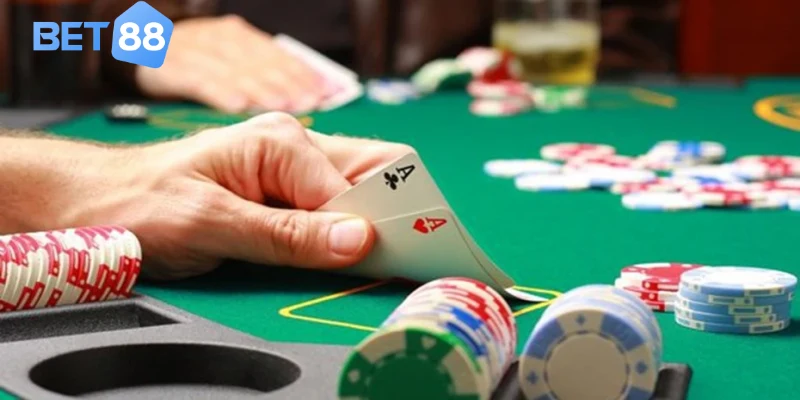 Mẹo bắt bài đối thủ trong bài cào trực tuyến